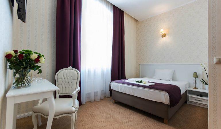 Hotel Court Park Ныса Экстерьер фото